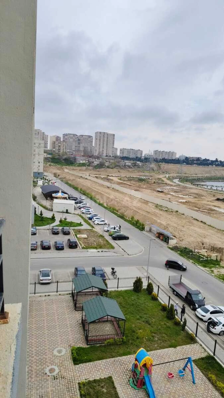 Kirayə verilir 3 otaqlı mənzil 85 m²