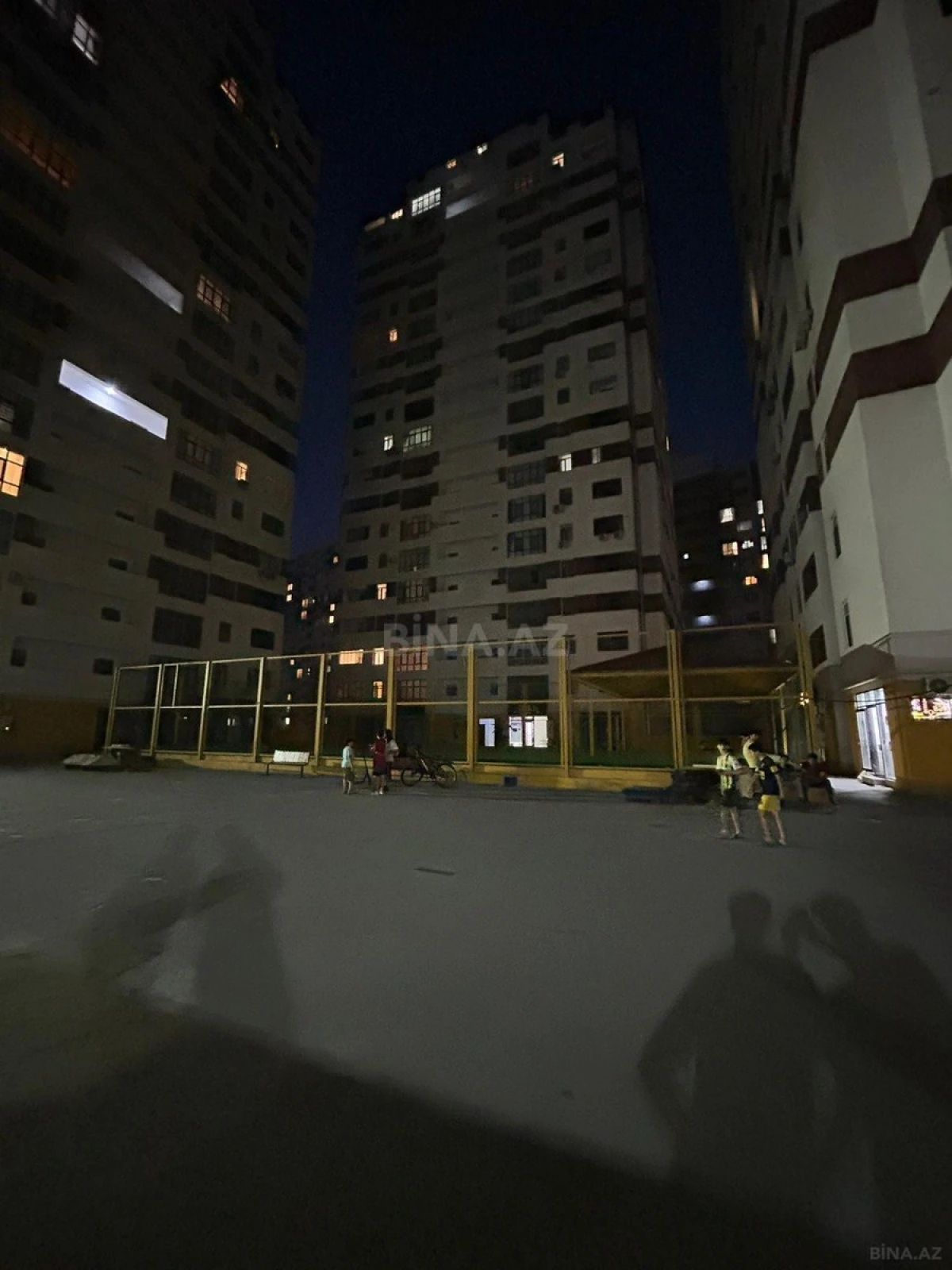 Kirayə verilir 3 otaqlı mənzil 105 m²