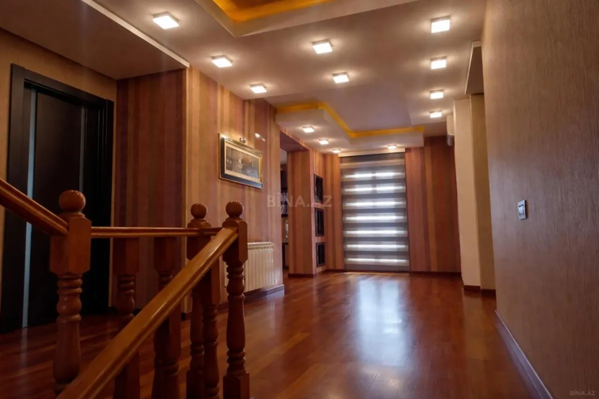 Satılır 6 otaqlı həyət evi 280 m²