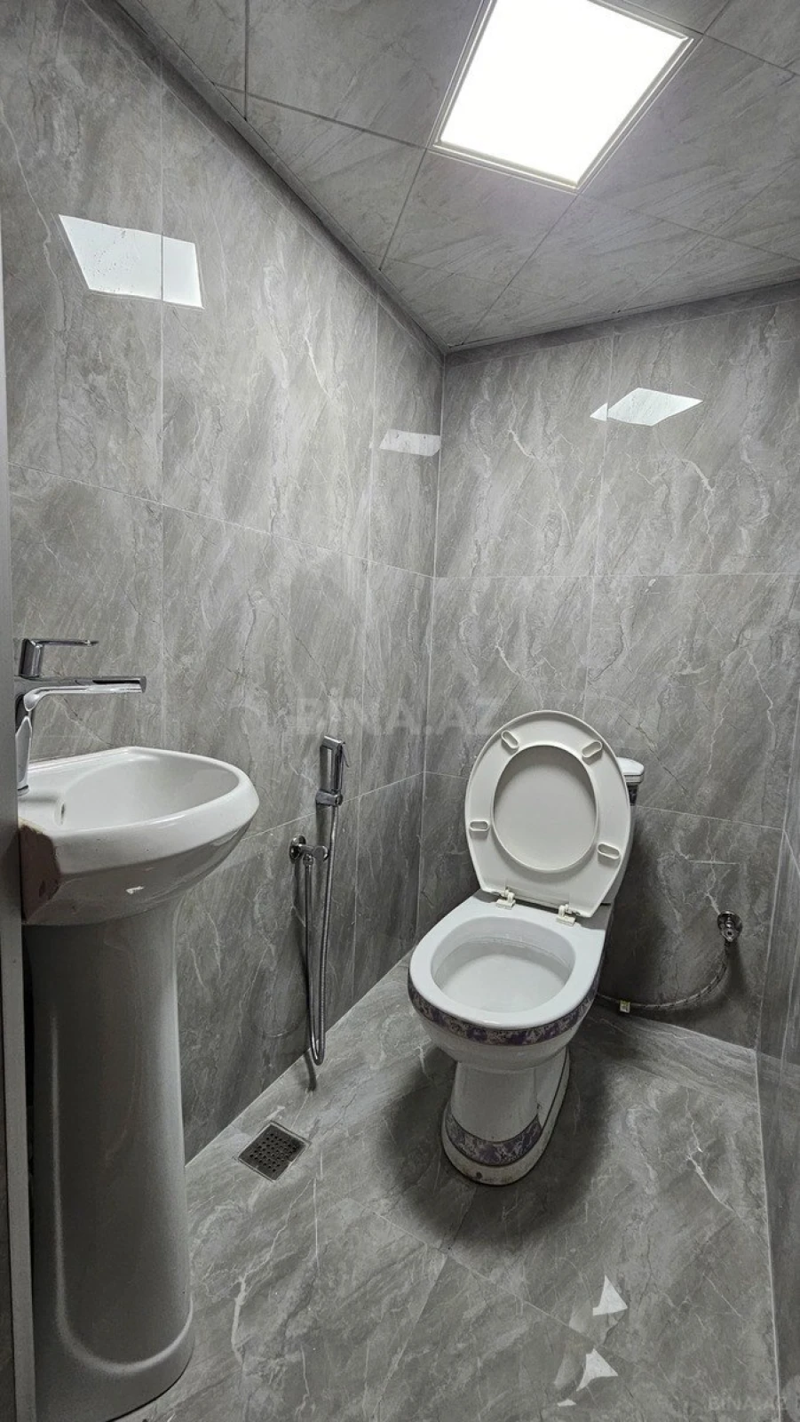 Kirayə verilir 4 otaqlı həyət evi 90 m²
