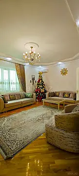 Satılır 5 otaqlı həyət evi 250 m²