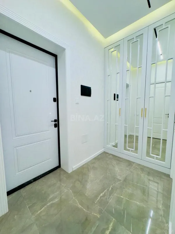 Kirayə verilir 3 otaqlı mənzil 120 m²