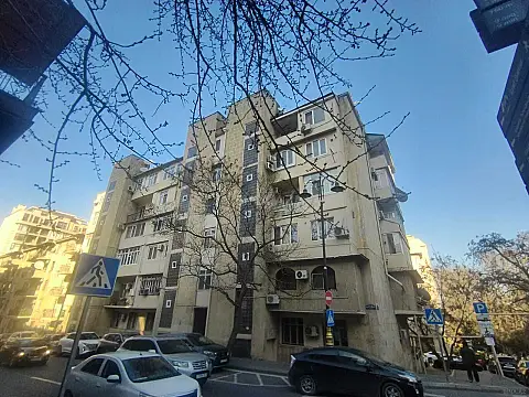 Satılır 2 otaqlı mənzil 57 m² — Bakı 2 otaq 57.00 m²