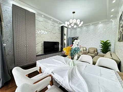 Satılır 3 otaqlı mənzil 106 m²