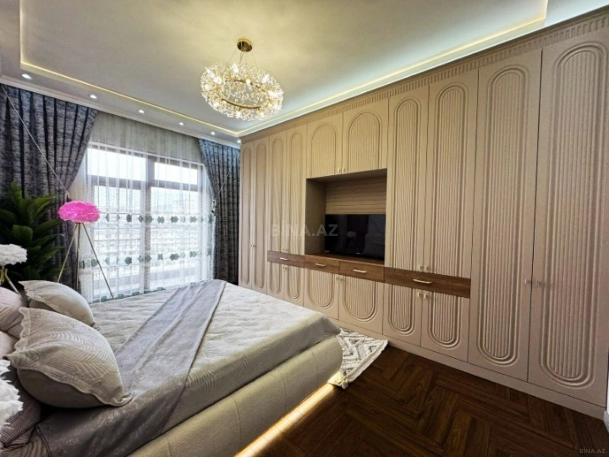 Satılır 3 otaqlı mənzil 106 m²