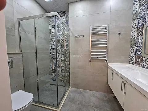 Satılır 2 otaqlı mənzil 79 m²