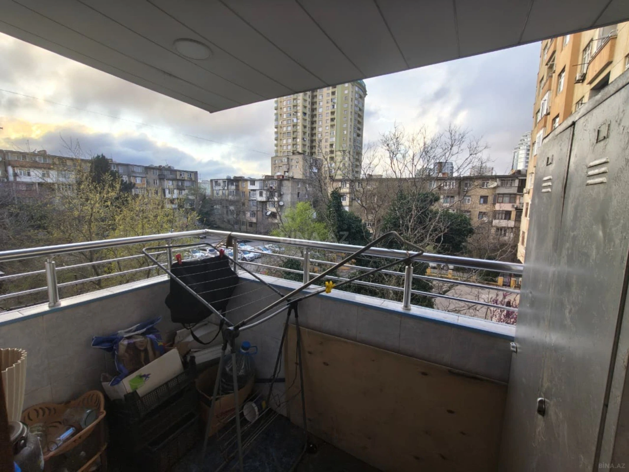 Satılır 3 otaqlı mənzil 70 m²