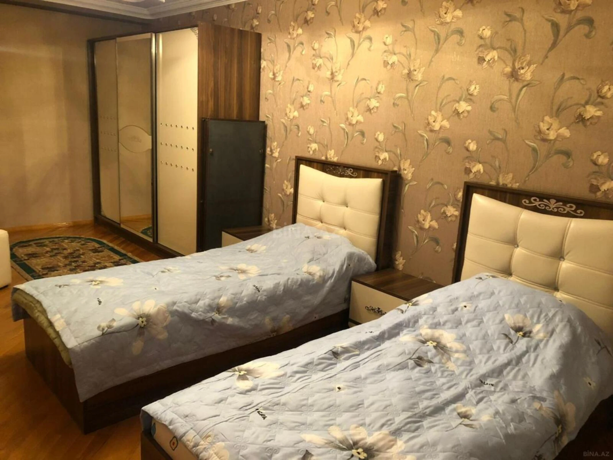 Kirayə verilir 3 otaqlı mənzil 170 m²