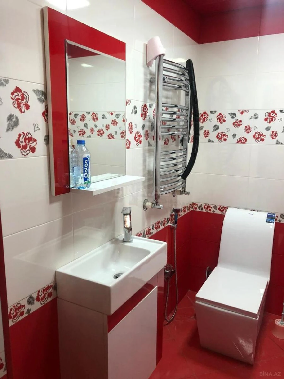 Kirayə verilir 3 otaqlı mənzil 170 m²