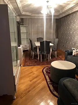 Kirayə verilir 3 otaqlı mənzil 170 m²