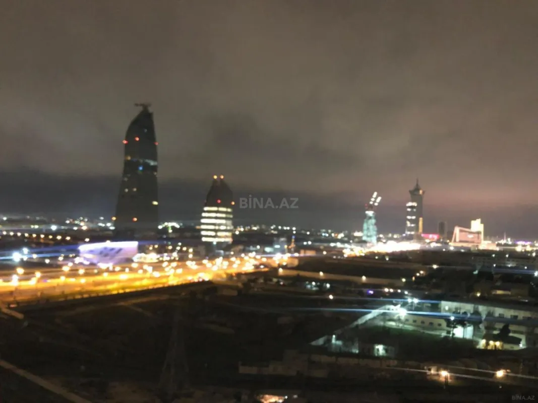 Kirayə verilir 3 otaqlı mənzil 170 m²