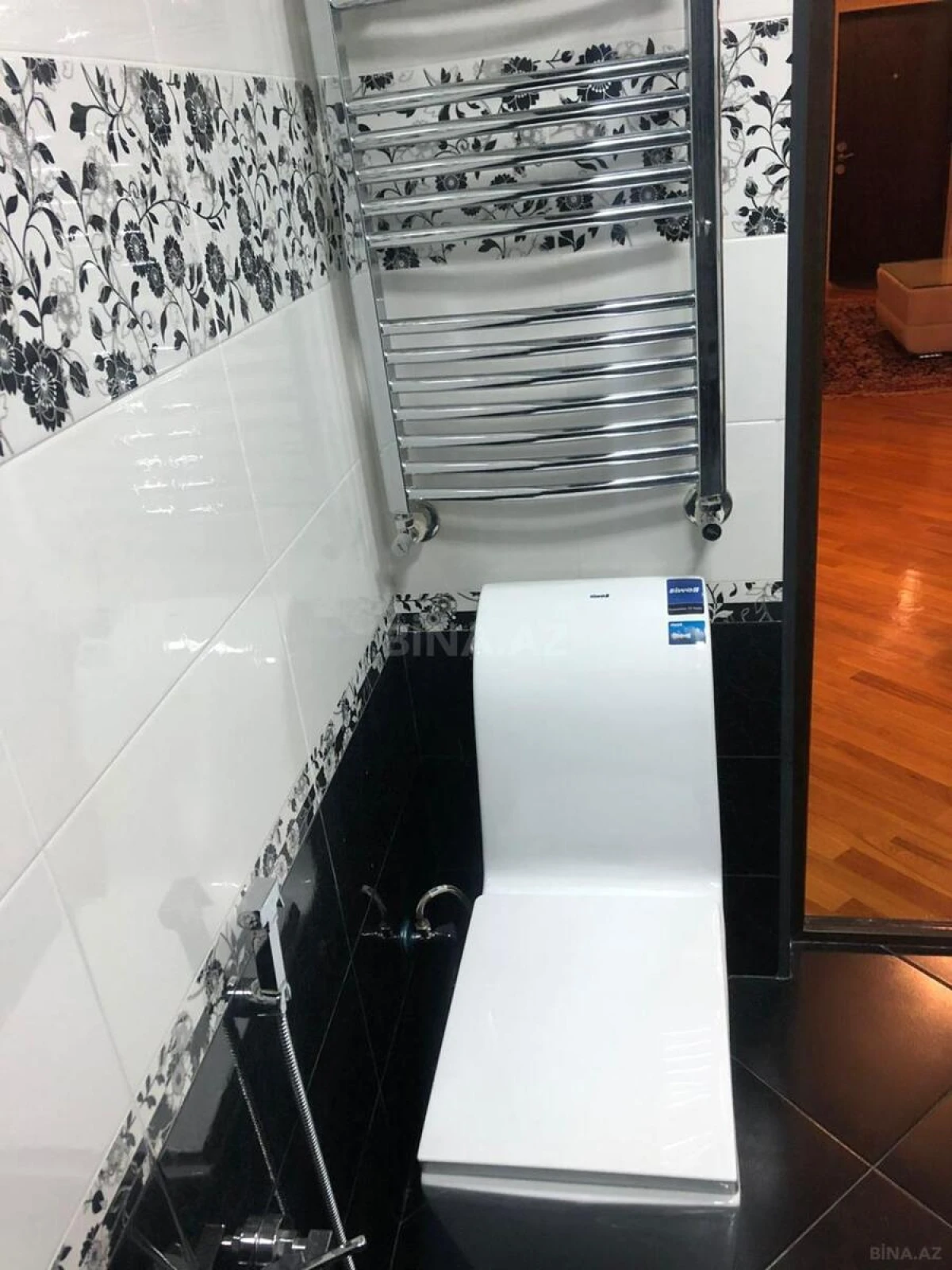 Kirayə verilir 3 otaqlı mənzil 170 m²