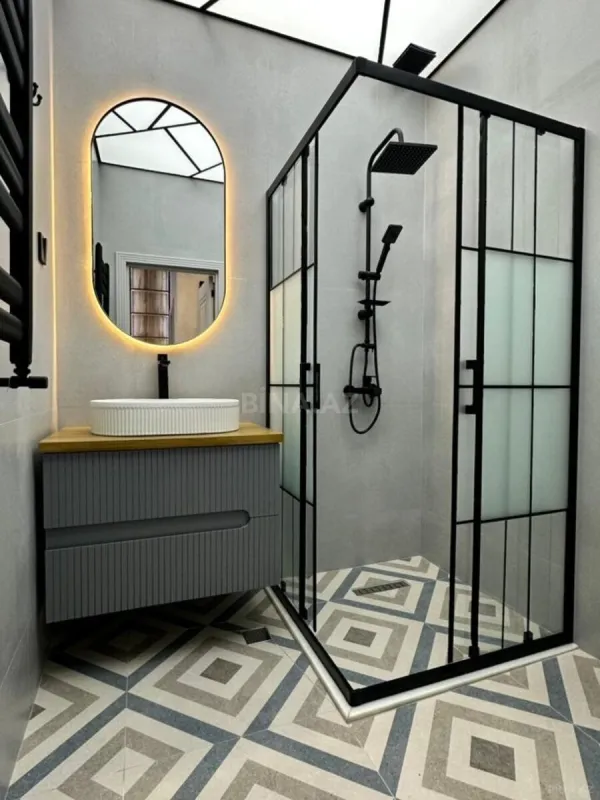 Satılır 2 otaqlı mənzil 82 m²