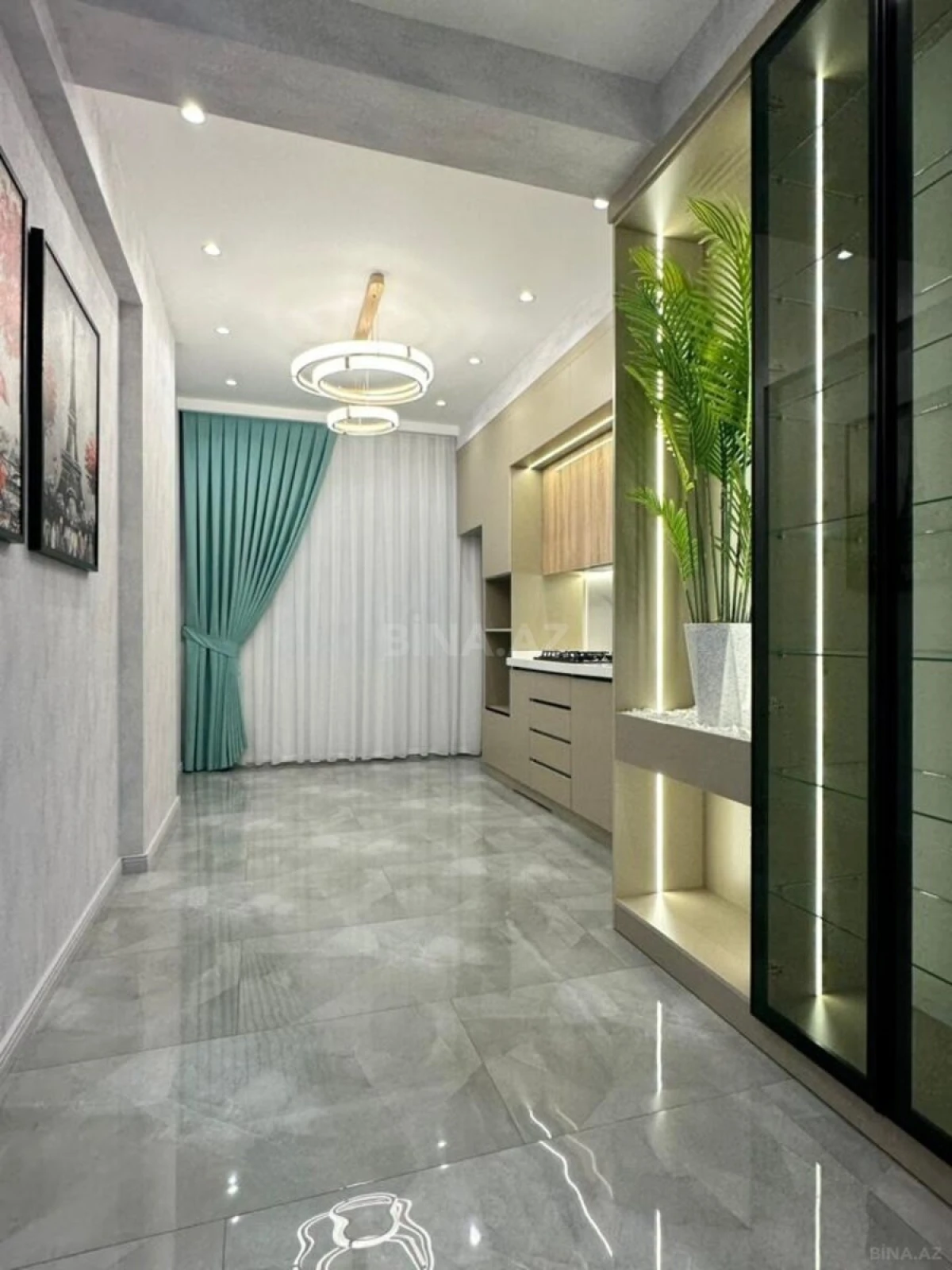 Satılır 2 otaqlı mənzil 82 m²