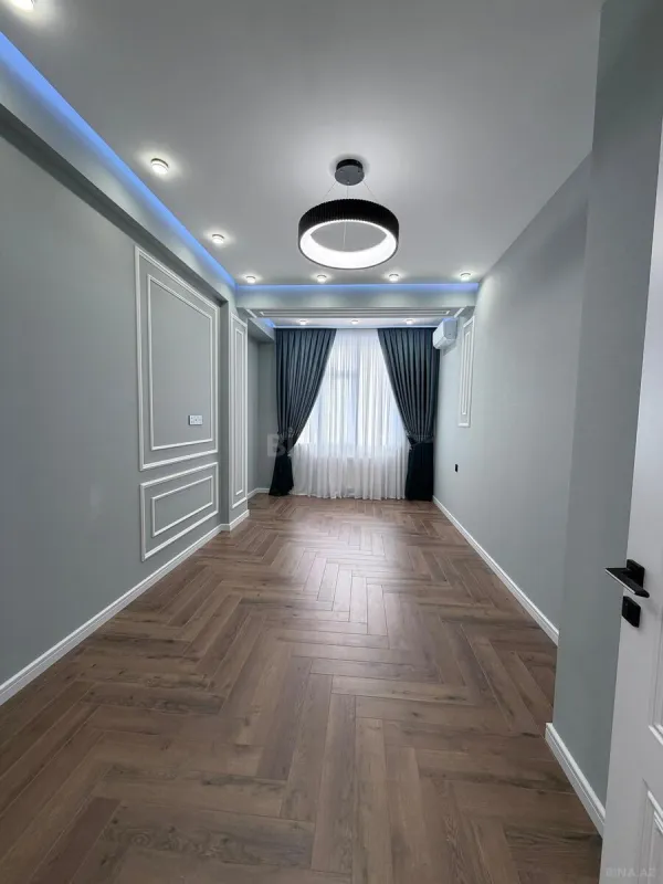Satılır 3 otaqlı mənzil 105 m²