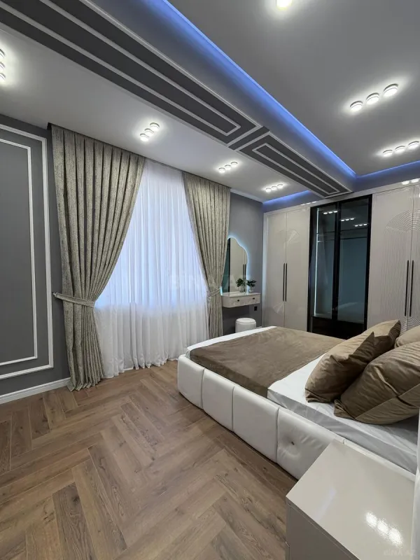 Satılır 3 otaqlı mənzil 105 m²