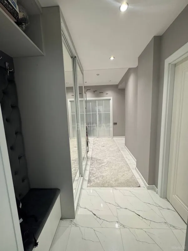 Satılır 3 otaqlı mənzil 83 m²
