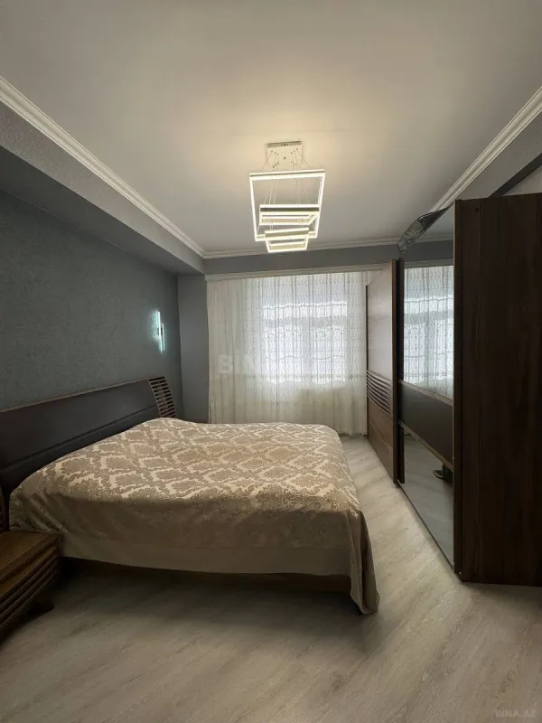 Satılır 3 otaqlı mənzil 83 m²