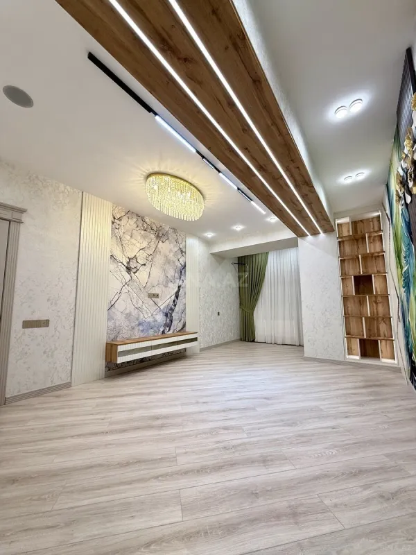 Satılır 3 otaqlı mənzil 110 m²