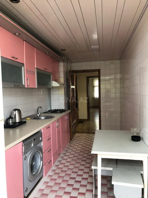 Kirayə verilir 3 otaqlı mənzil 90 m²