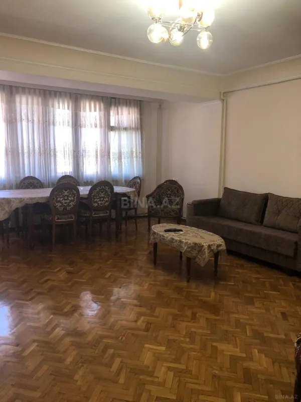 Kirayə verilir 3 otaqlı mənzil 90 m²