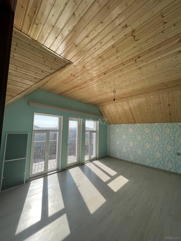 Satılır 5 otaqlı həyət evi 180 m²