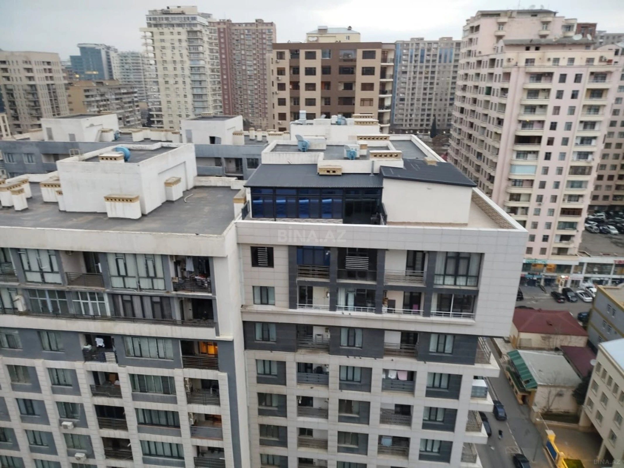 Kirayə verilir 3 otaqlı mənzil 100 m²