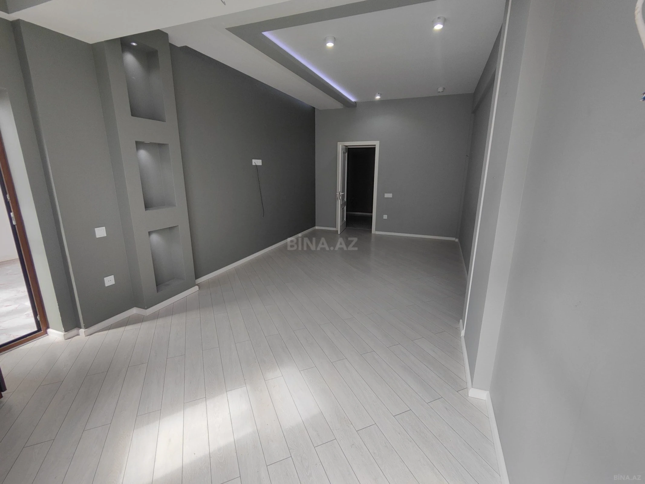 Satılır 2 otaqlı mənzil 65 m²