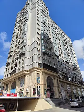 Satılır 2 otaqlı mənzil 65 m²