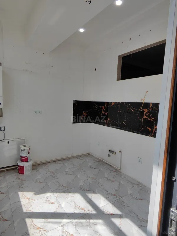 Satılır 2 otaqlı mənzil 65 m²