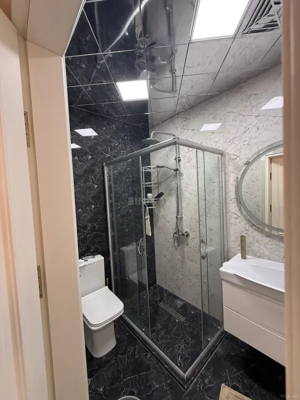 Satılır 4 otaqlı mənzil 173 m²