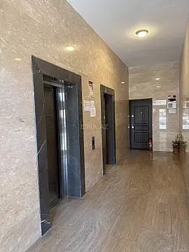 Satılır 4 otaqlı mənzil 173 m²