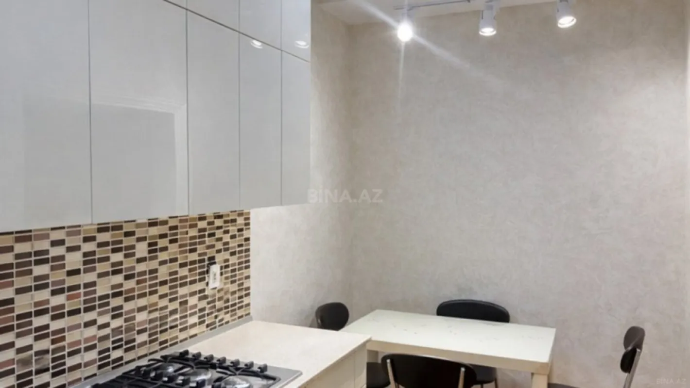 Satılır 3 otaqlı mənzil 100 m²
