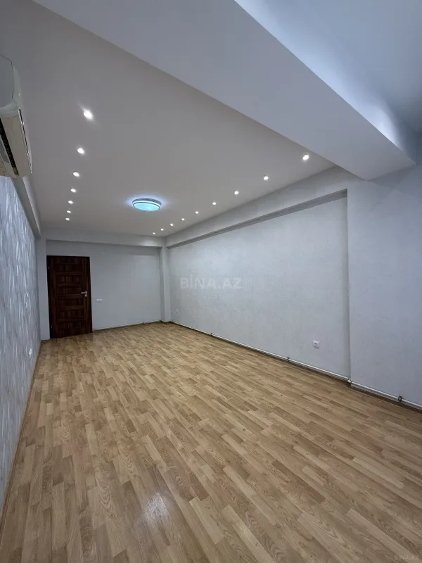 Satılır 2 otaqlı mənzil 68 m²