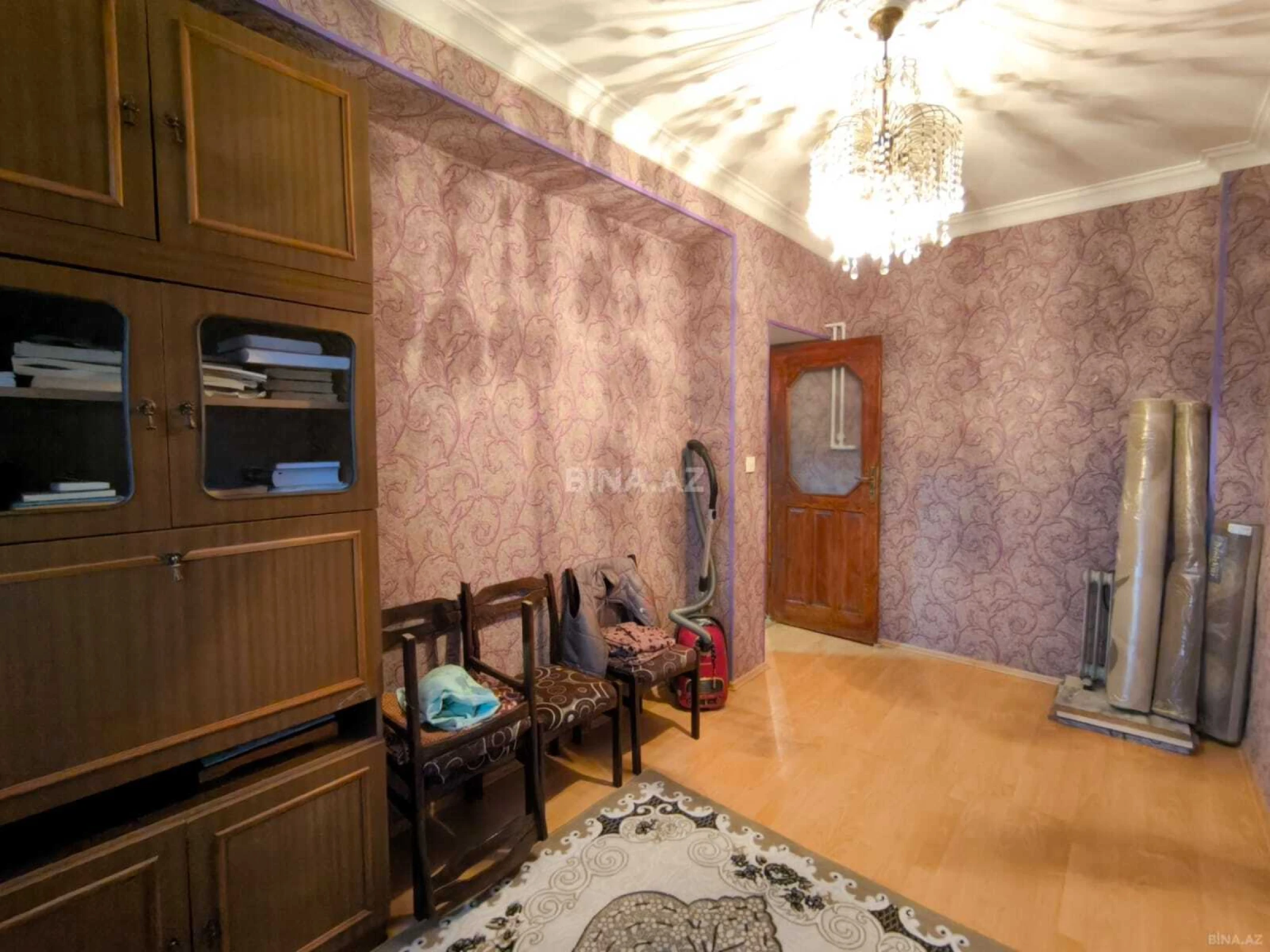 Satılır 4 otaqlı mənzil 100 m²