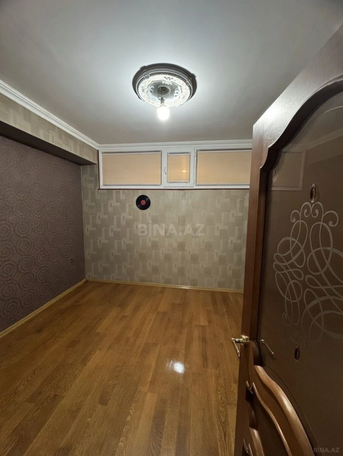 Satılır 2 otaqlı mənzil 80 m²