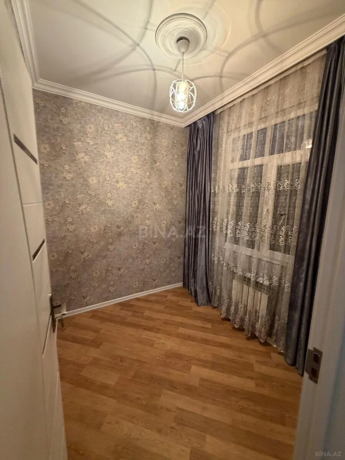 Kirayə verilir 2 otaqlı mənzil 33 m²