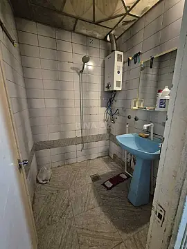 Kirayə verilir 2 otaqlı mənzil 43 m²