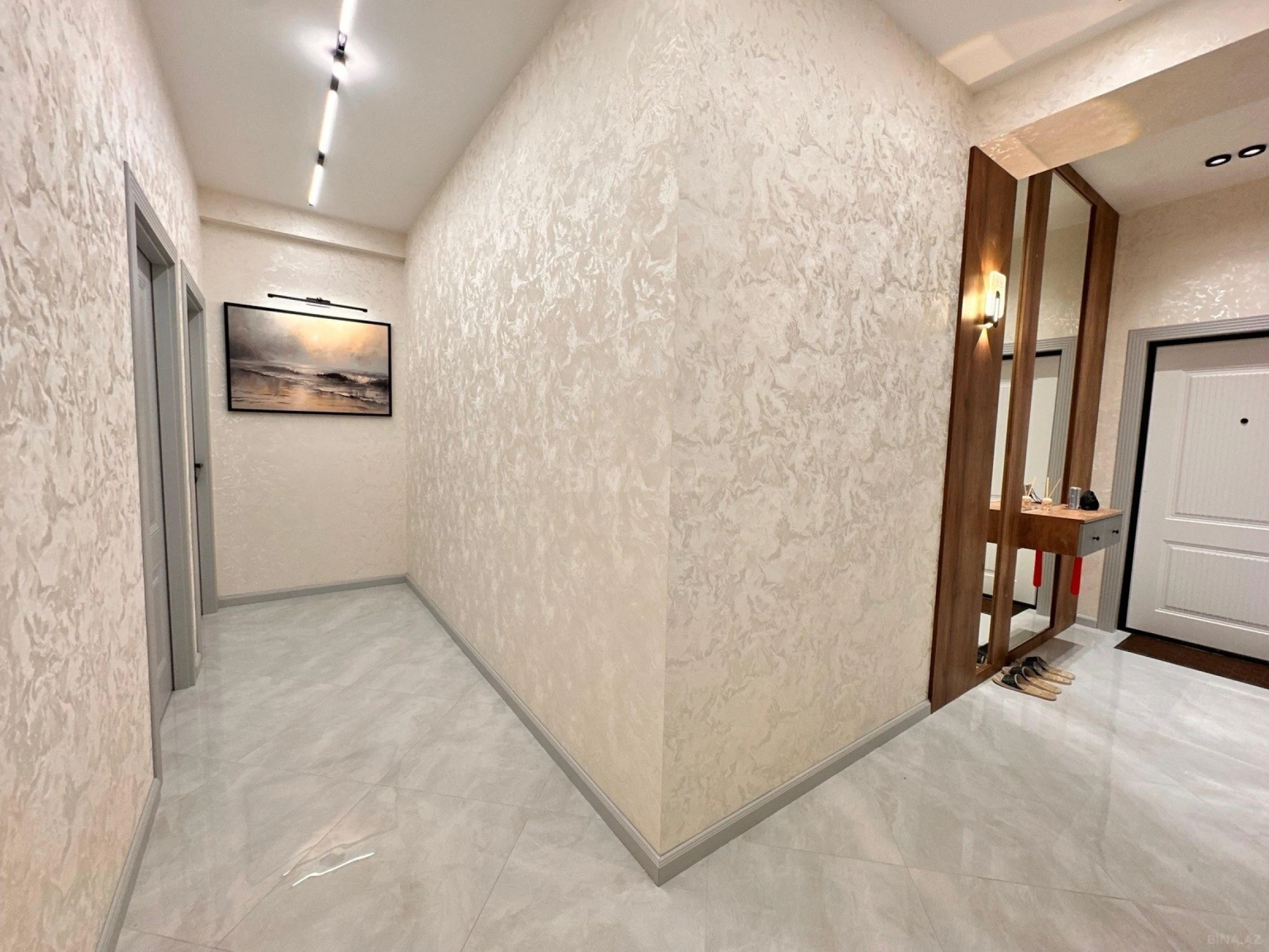 Satılır 2 otaqlı mənzil 80 m²