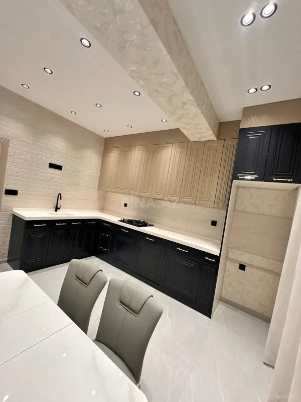 Satılır 2 otaqlı mənzil 80 m²