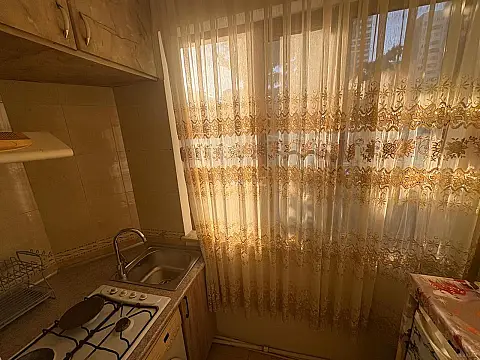 Kirayə verilir 2 otaqlı mənzil 45 m²