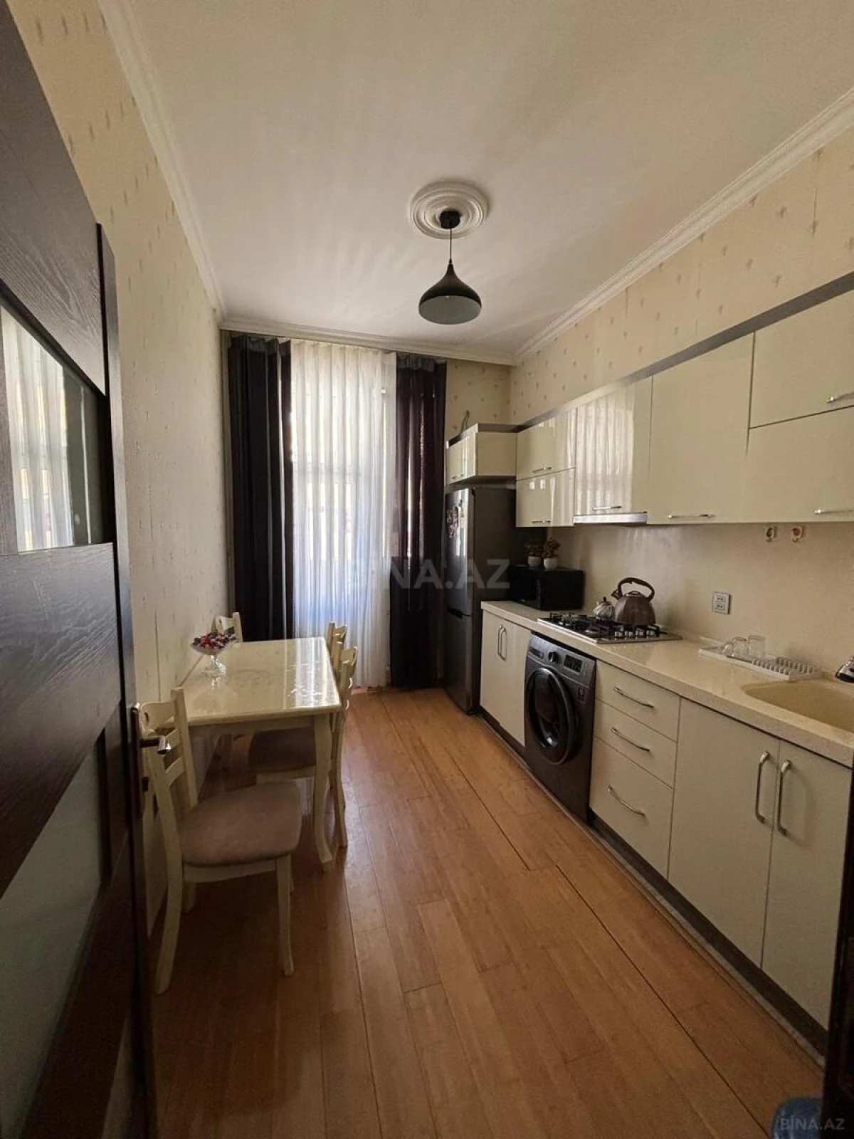 Satılır 2 otaqlı mənzil 62 m²