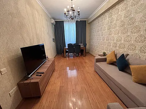 Satılır 2 otaqlı mənzil 62 m²