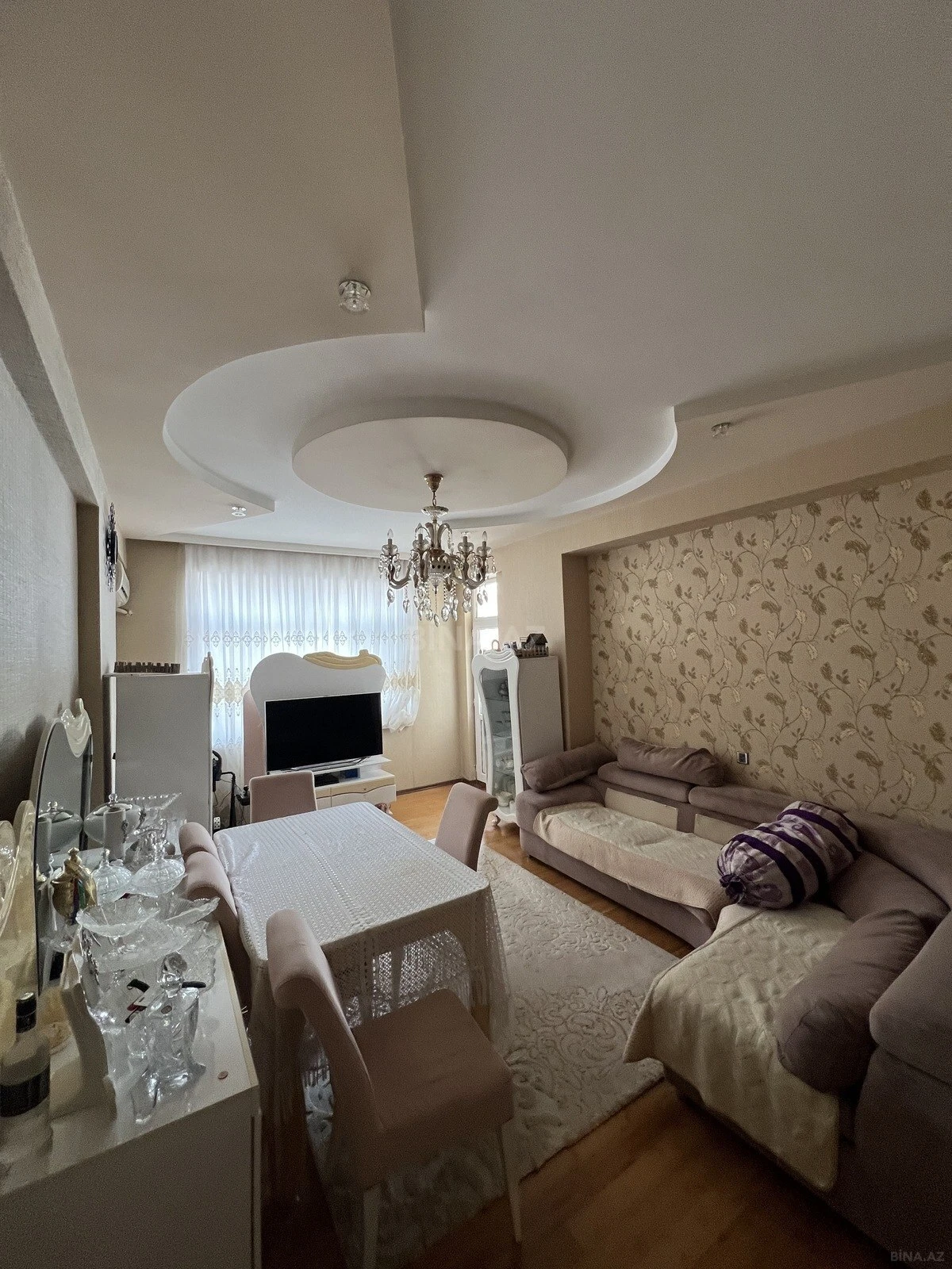 Satılır 3 otaqlı mənzil 107 m²