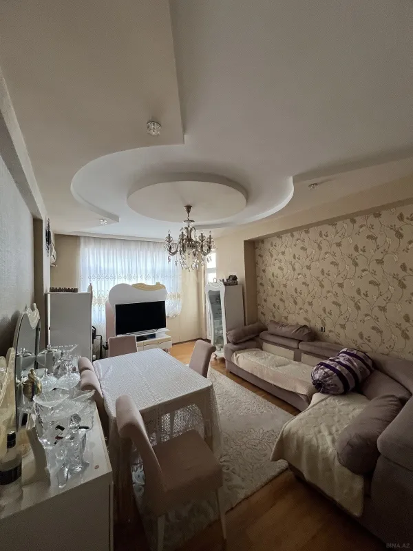 Satılır 3 otaqlı mənzil 107 m²