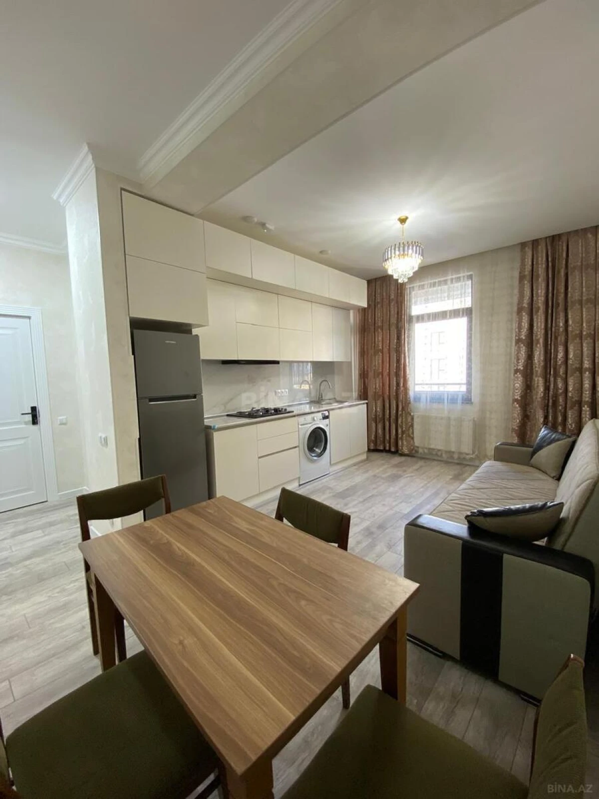 Kirayə verilir 2 otaqlı mənzil 49 m²