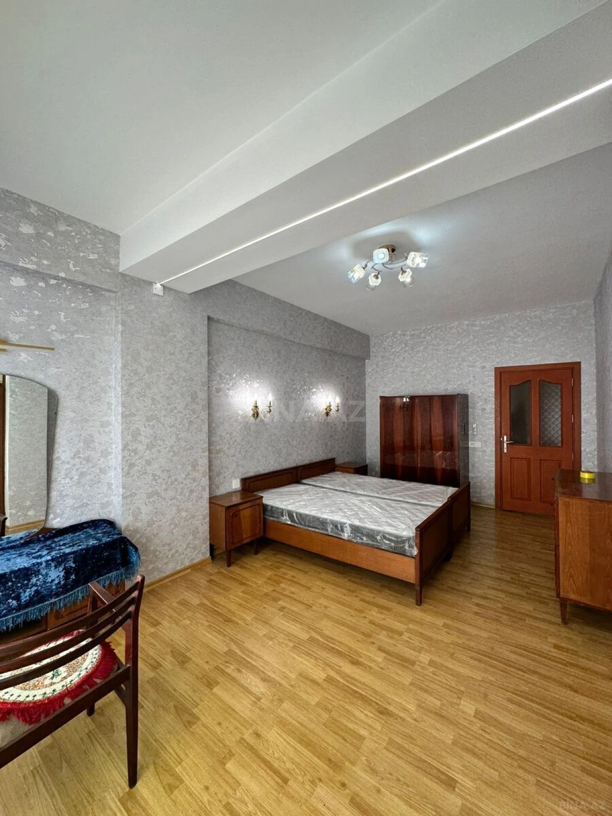 Kirayə verilir 3 otaqlı mənzil 110 m²