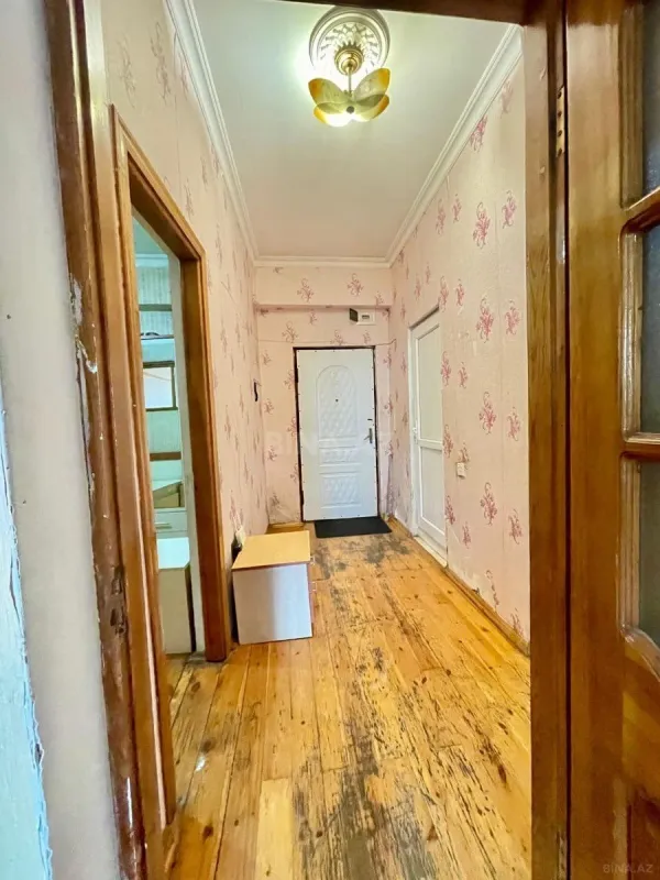 Satılır 2 otaqlı mənzil 70 m²