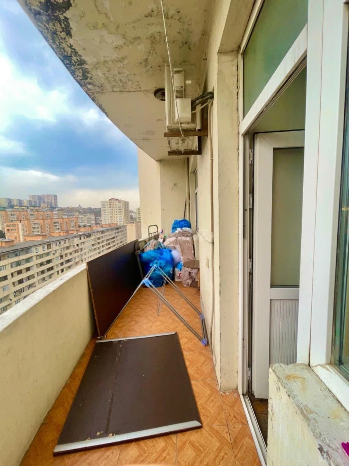 Satılır 2 otaqlı mənzil 70 m²