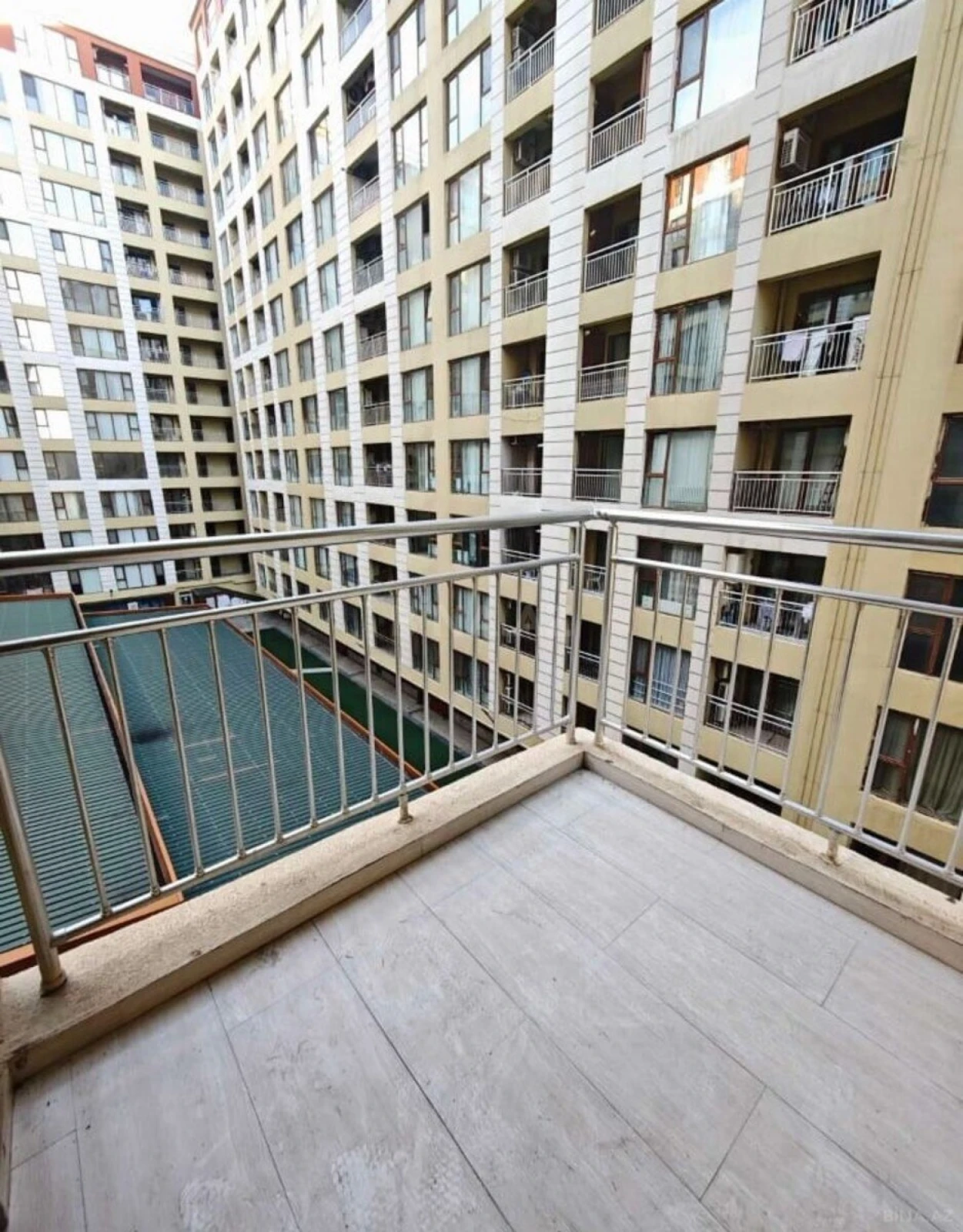 Satılır 3 otaqlı mənzil 115 m²
